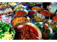 Thức ăn đường phố Hà Nội ngon nhất châu Á