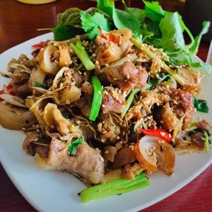 Thịt dê xào lăn