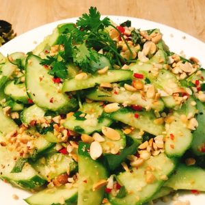 Nộm dưa chuột chua ngọt