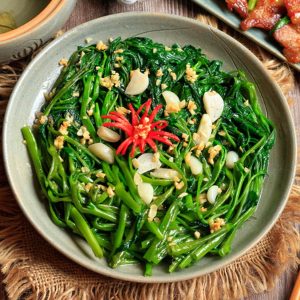 Rau luộc, rau xào (theo mùa)